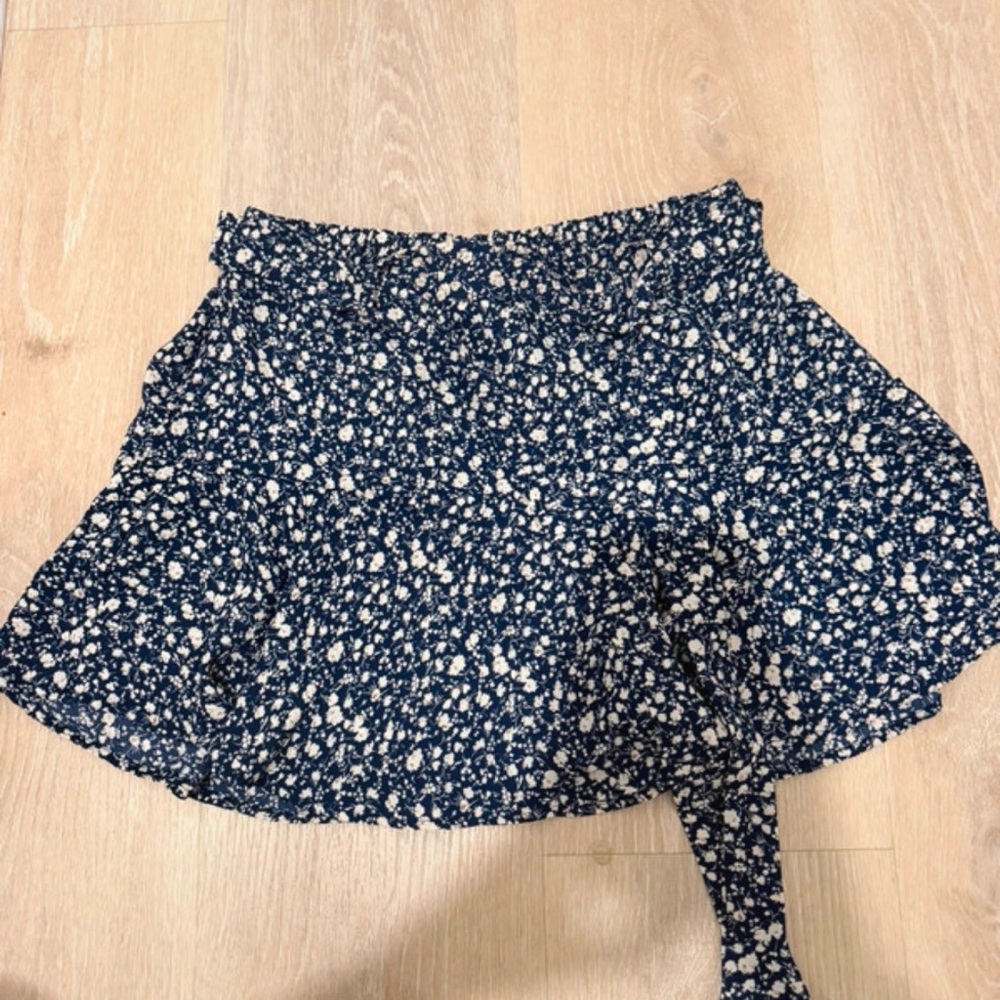 URBAN Romantics Navy and White Floral Skater Skirt